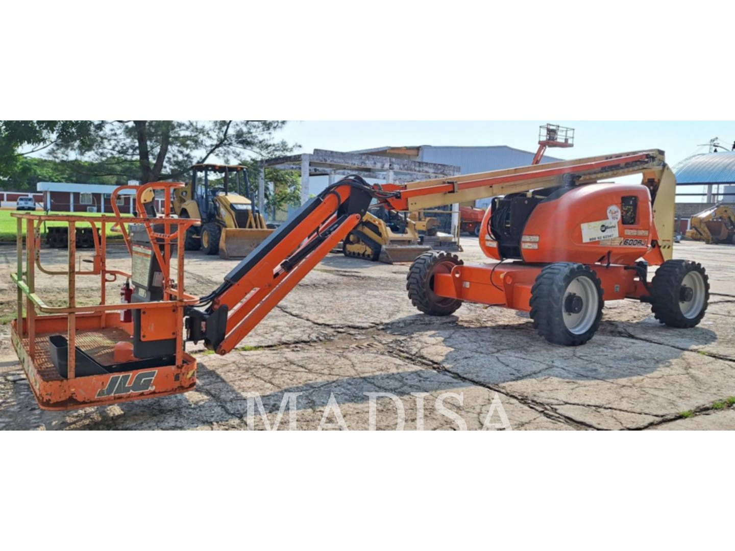 Jlg Industries, Inc. 600AJ, Articulated Boom Lift, 2431 hours, S/N: 0300287596, 2022 - Image 2