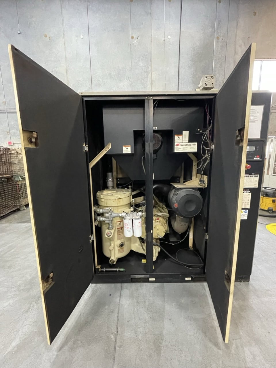 307 cfm, 140 psig, Ingersoll-Rand #IRN75H-CC Compressor, 75 HP, VSD & Dryer, 460v, 2007 - Image 5