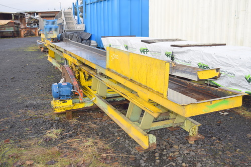 24" wide x 28' long, Carrier natural frequency trough conveyor, 5 HP - Image 3