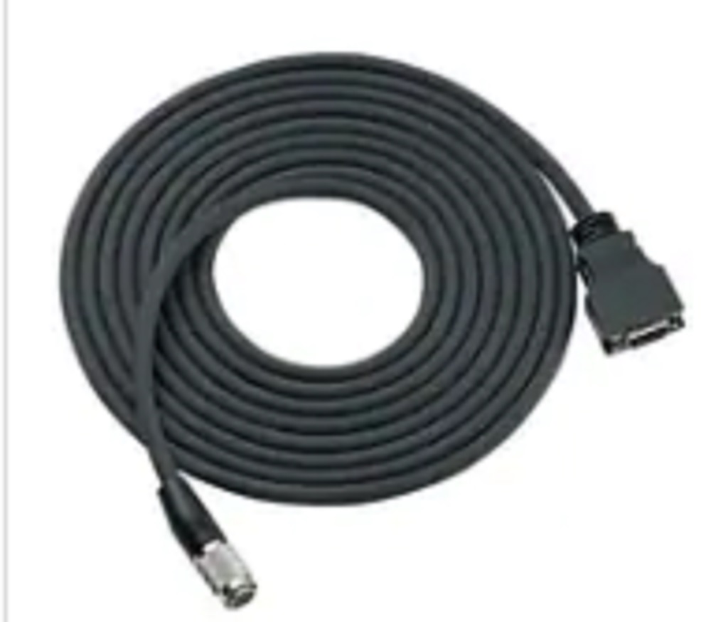 Keyence CA-CH5 Intuitive Vision System, Camera Cable 5-m for High-Speed Camera - Image 1