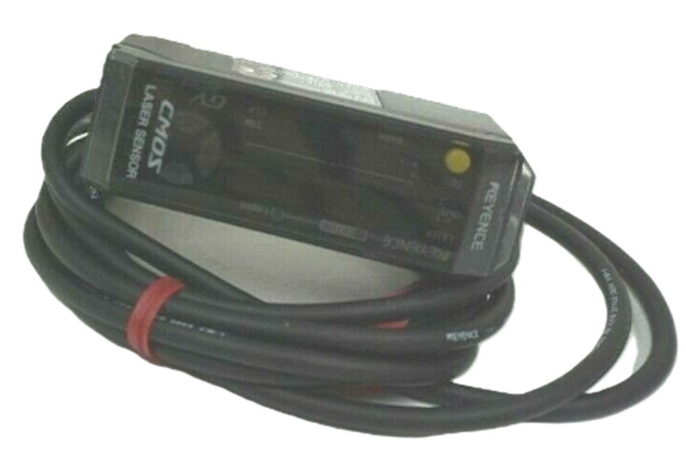 1 pcs KEYENCE GV-21P Laser Sensor new in box 1 pcs KEYENCE GV-21P Laser Sensor new in box