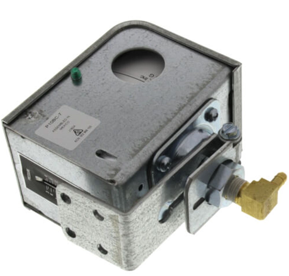 Johnson Controls P10BC-7 SPDT 1-Stage Low Pressure Control w/ Barbed Fitting - Image 1
