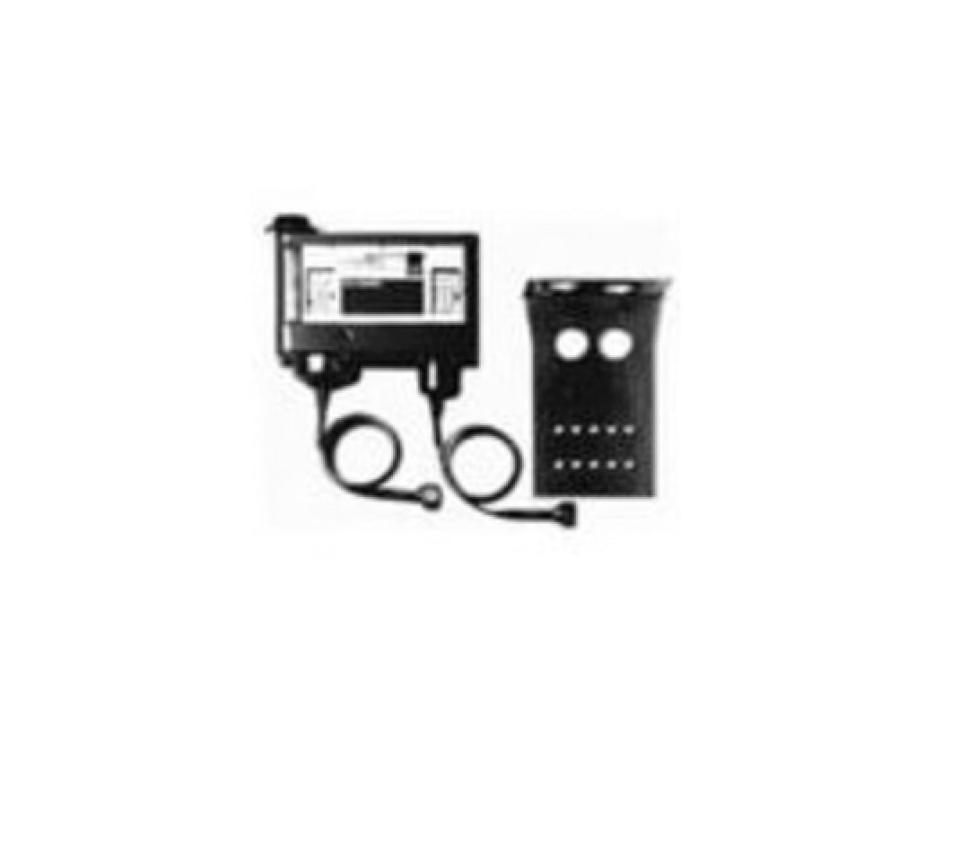 Johnson Controls P72CA-8C DPST Pressure Control, 20/70 PSIG Range - Image 1