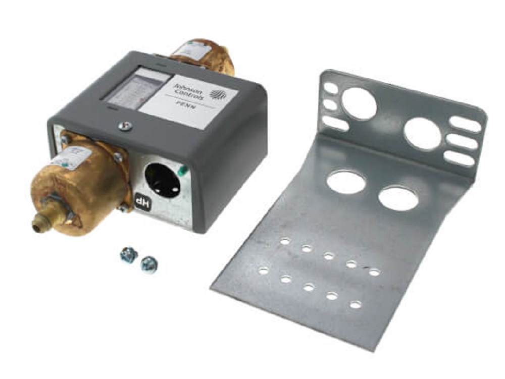 Johnson Controls P74FA-1C Differential Pressure Control, SPDT Differential, 1/4" - Image 1