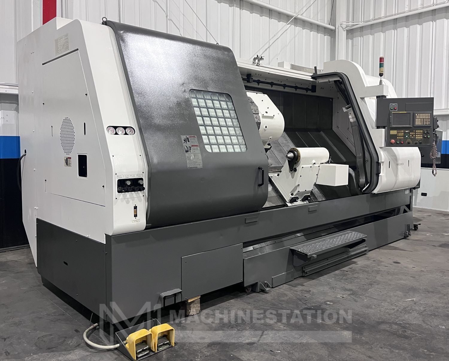 Hwacheon #Hi-Tech-700, CNC turning center, 35.4" swing, 24" chuck, 3-jaw, 4.9" bar, 80" centers, 27.56" dia. - Image 2