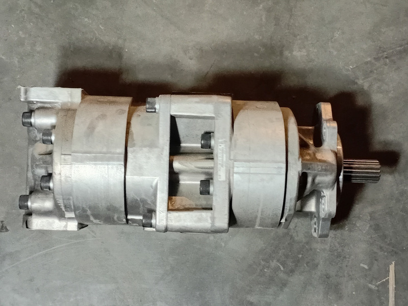 Komatsu #R7055242220, pump, new surplus - Image 3