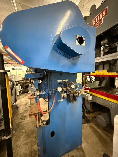 45 Ton, Heim #45-10, flanged bed mechanical press brake, 10' overall, 110" between housing, 2" stroke, 12" - Image 3