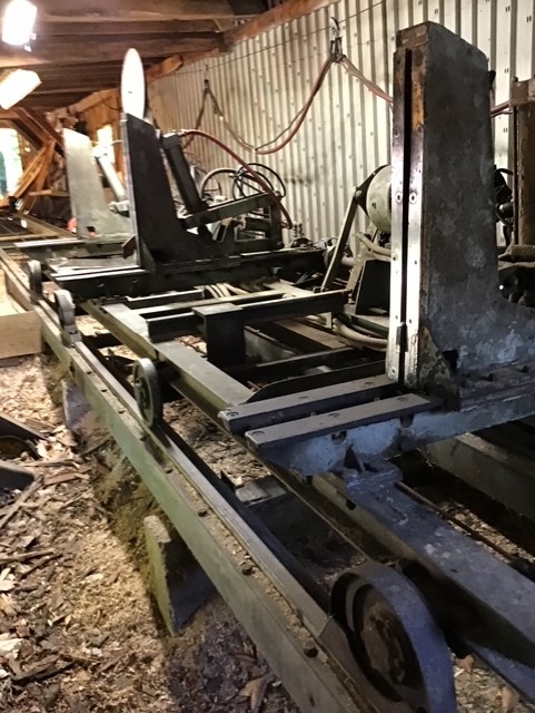 Mater Mater Sawmill Right Hand, 14' 3-block carriage, log turner, hydraulic powered 20' log deck, 1964 - Image 2