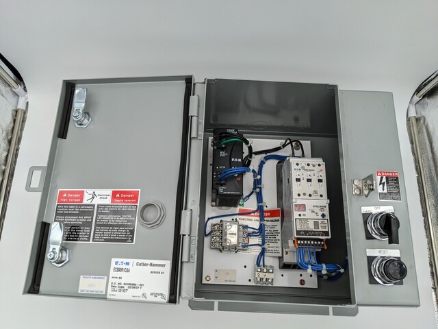 Eaton Cutler Hammer #ECS90R1CAA, Combination Starter Enclosed Control Assembly, new - Image 2