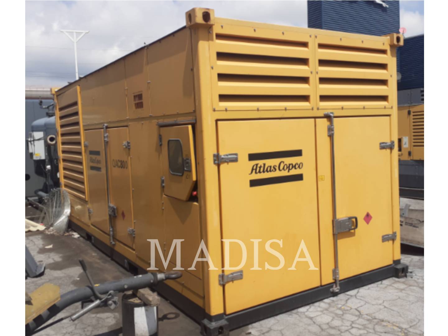 840 KW Atlas QAC800, Mobile Generator Set, Diesel, 1800 RPM, 480V, 26 hours, 2013 - Image 2