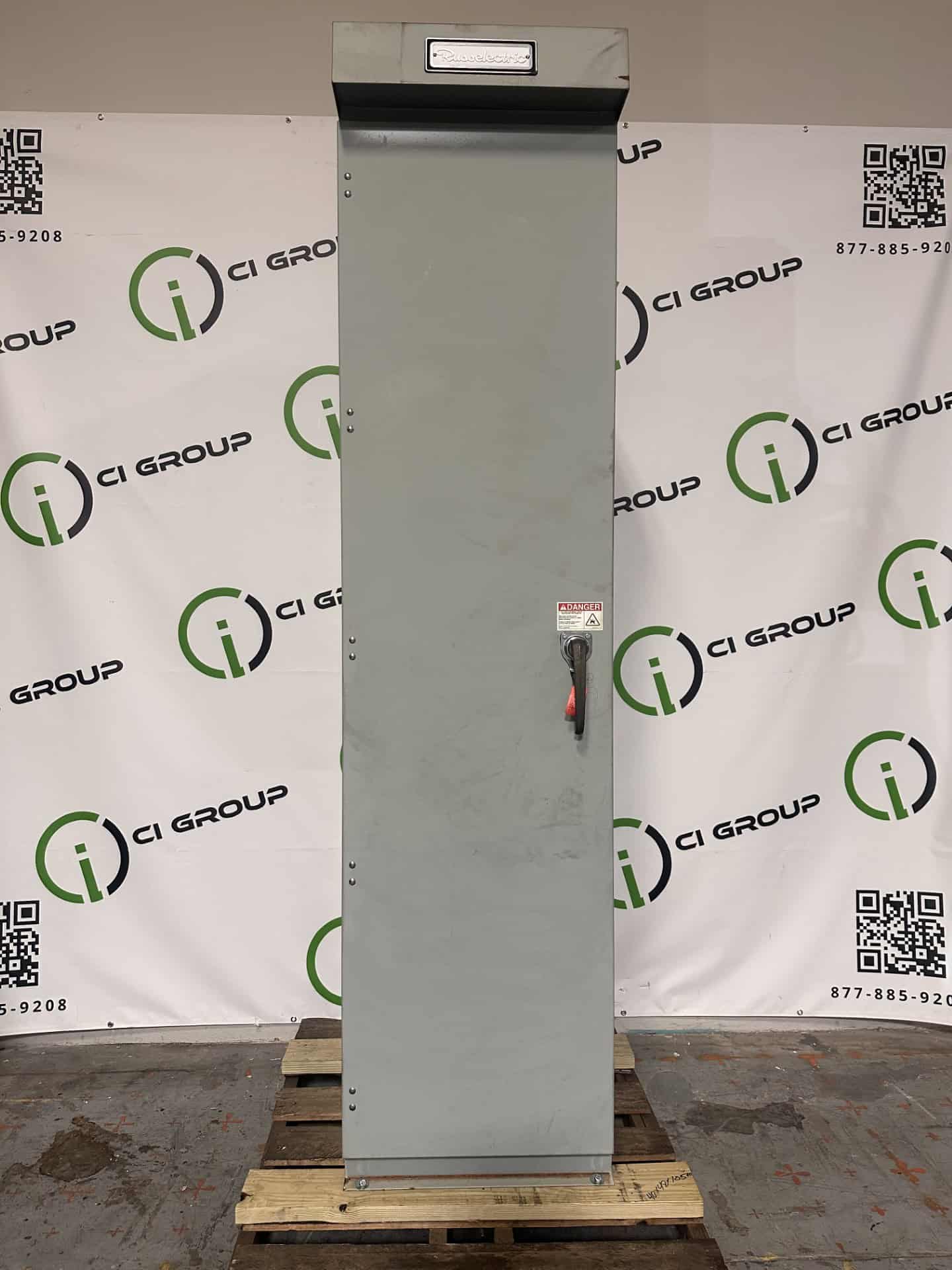 400 Amp. Russelectric RTS03, automatic transfer switch, Nema 3R, 120/208 Volts, 2018 - Image 2