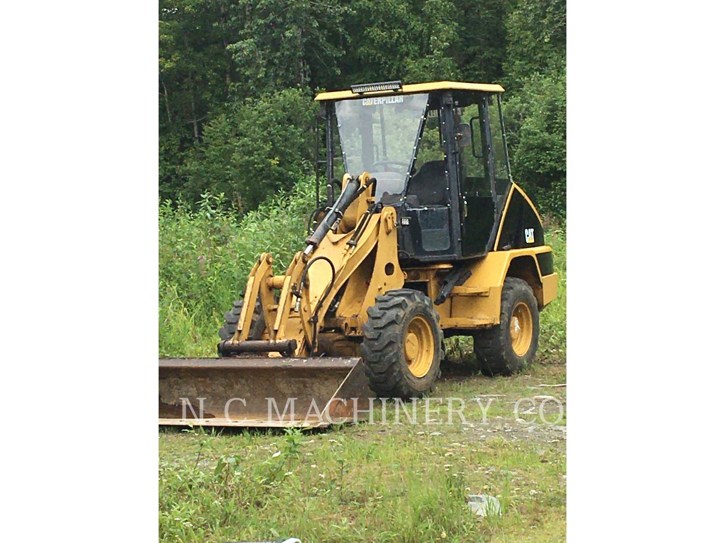 Cat 902, Wheel Loader, 3300 hours, S/N: 7ES01359, 2005 - Image 3