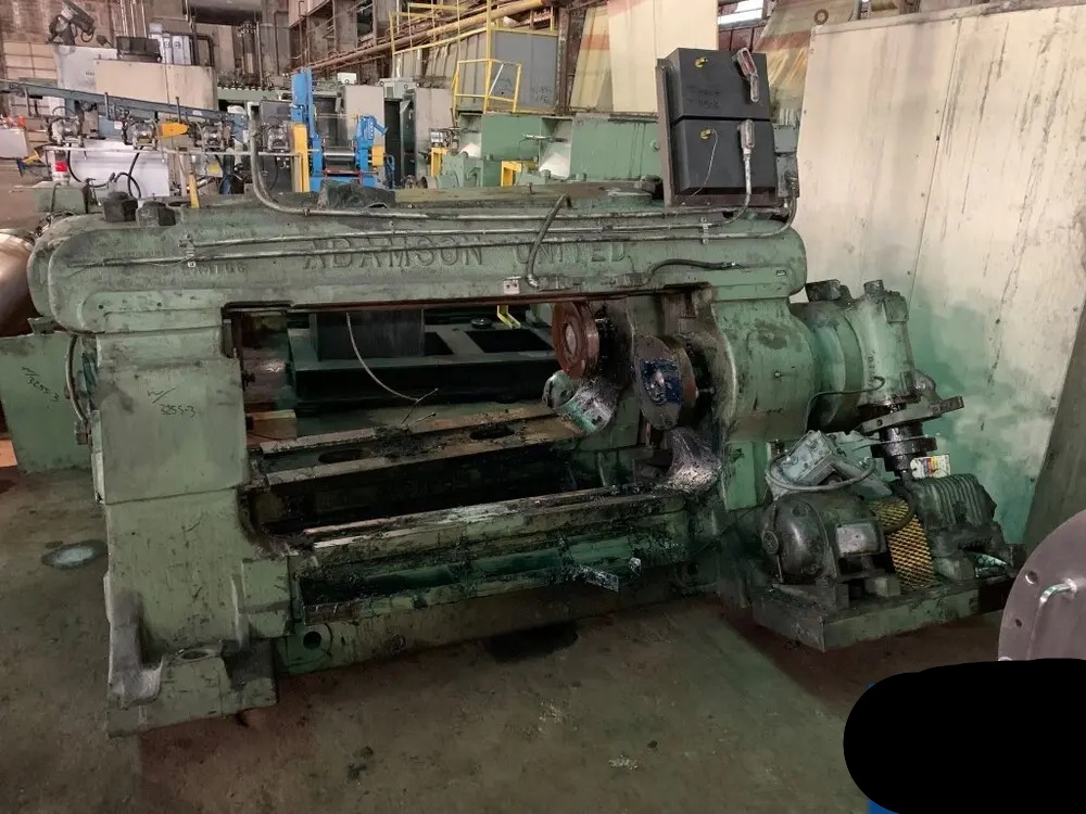 26" x 26" x 84" Adamson United rubber or plastic mill, 2-roll, 500 HP. drilled rolls, motorized roll - Image 7