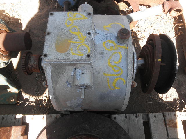 Allis-Chalmers #A08, torque converter, Liquiflex liquid drive system, size 275, 75 HP, 3500 RPM output - Image 4