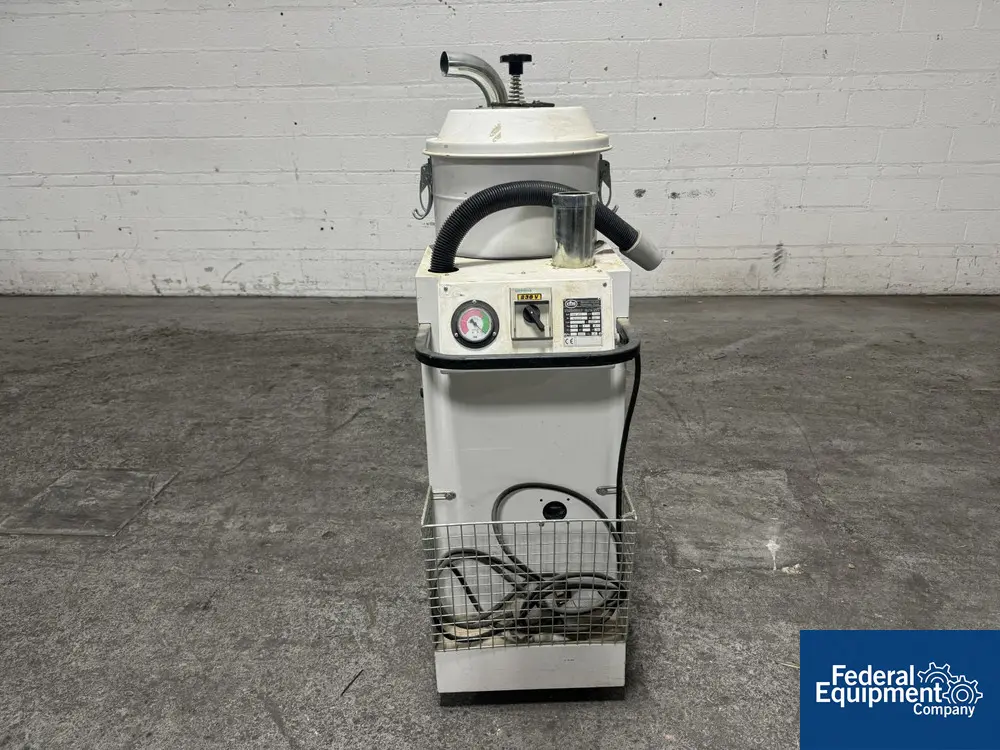 CFM #3106-MTS, Vacuum Cleaner/Dust Collector, carbon steel, .86 kw blower, 230V, 3 phase, IP55 rated - Image 1
