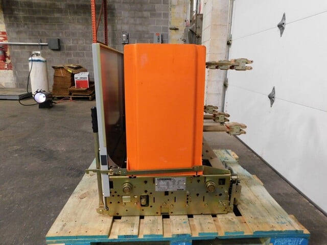 1200 Amps, General Electric, vb1-13.8-1000-3 powe, circuit breaker, 15 KV, 125 VDC - Image 5