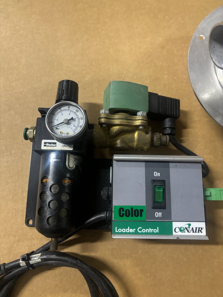 Conair #TLA, tube loader, self contained vacuum loader, with control, includes wand - Image 2