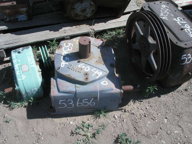 Ohio #PL4-63E, Worm Drive Gearbox, 63:1 Ratio, 4.25" L x 1.25" dia. input & 4" L x 2.5" dia. output Shaft - Image 2