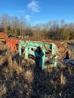 Log Trough, 3' x 40' Log trough, With kickers, Double chain, No motor drive - Image 2