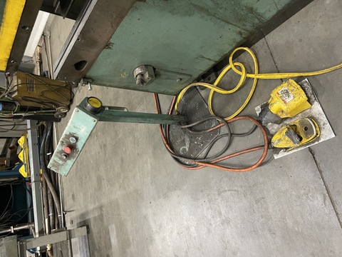 65 Ton, Piranha press brake, 8' overall, 78" between housing, 6" stroke, 9" Shut Height, 10 HP - Image 3