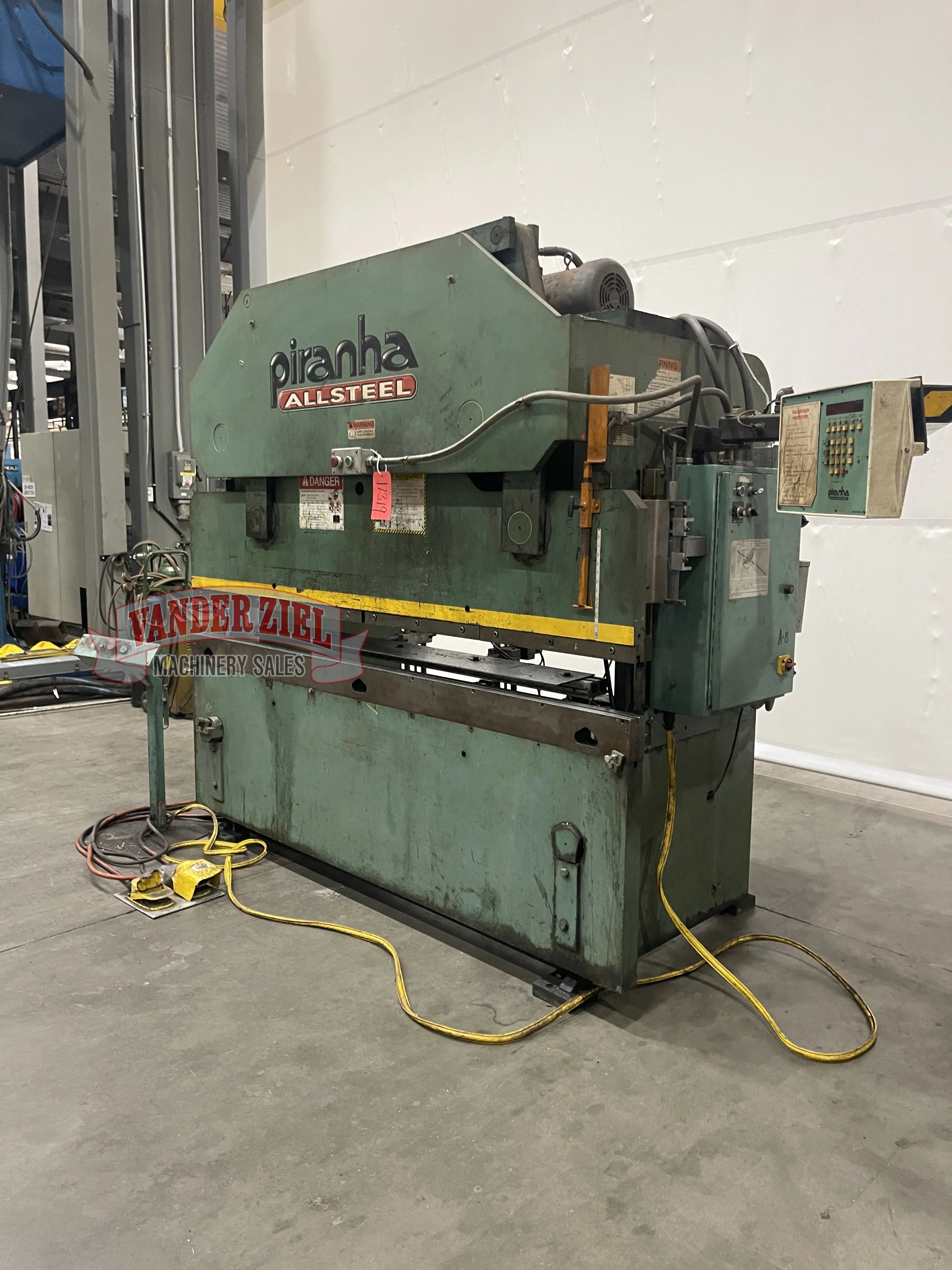 65 Ton, Piranha press brake, 8' overall, 78" between housing, 6" stroke, 9" Shut Height, 10 HP - Image 9