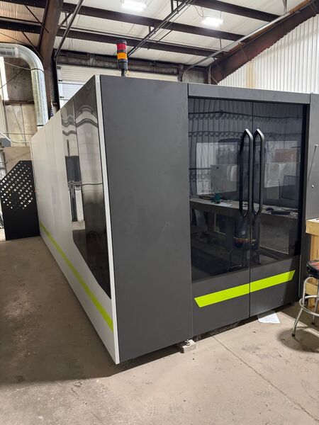 DNE #LC3, fiber laser, 5' x 10' sheet, 6000 watts, MFMC 6000W Pro Series Power Source, 2021 - Image 1