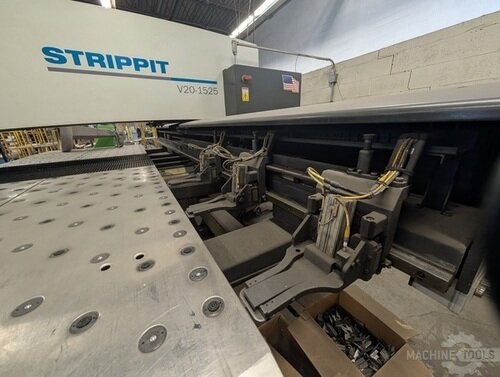 LVD #V20-1525, turret punch, 2011 - Image 5