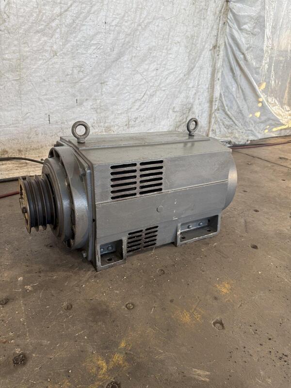 25 HP 1690 RPM Dynamatic, cont. duty, 1.15 service factor, 230 / 460 Volts - Image 1
