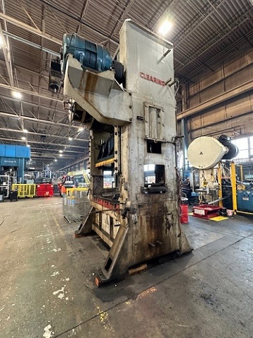 300 Ton, Clearing, straight side double crank stamping press, 14" stroke, 72" x48" bed, 28 SPM, 30 HP - Image 7