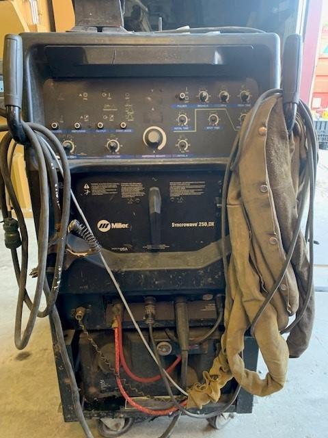 Miller #Syncrowave-250DX, Tig Welder, S/N LJ240457L, 230/460/575 V. - Image 1