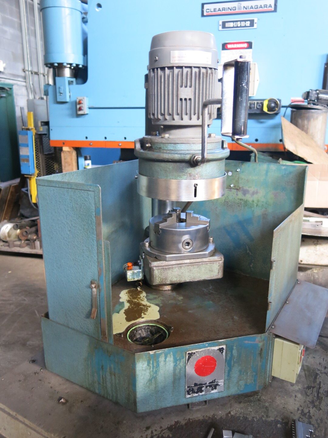Amada #TEG-160E, Punch & Die Grinder, 6.5" chk, 1.5 HP 230/460 V., 7" wheel, 1.25" hole - Image 5