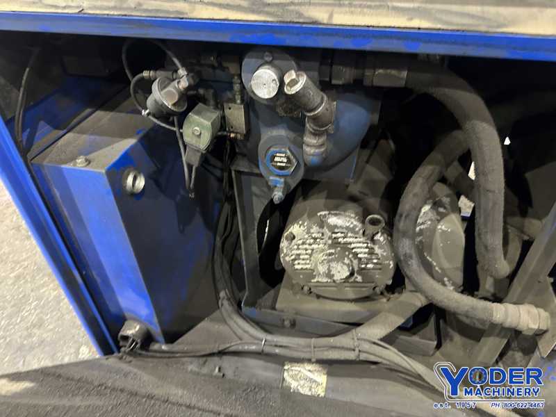 90/132 cfm, 100/175 psi, Quincy #QSB30, rotary screw air compressor, 30 HP, oil cooler, 2009 - Image 7