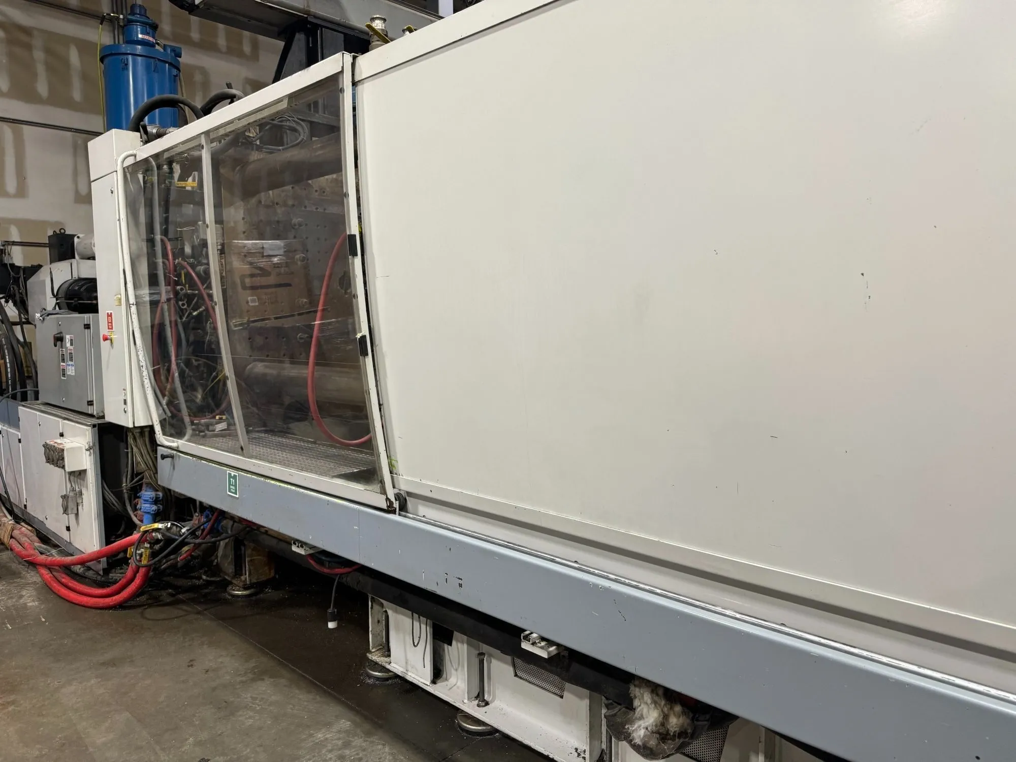 843 Ton, 135 oz., Engel #EUS7050/750K, horizontal injection molding machine, 2002 - Image 3