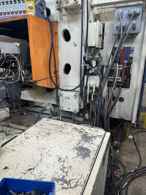 720 Ton, 119.4 oz., UBE #Ultima-UN720W/114E, horizontal injection molding machine, all electric, 2008 - Image 7