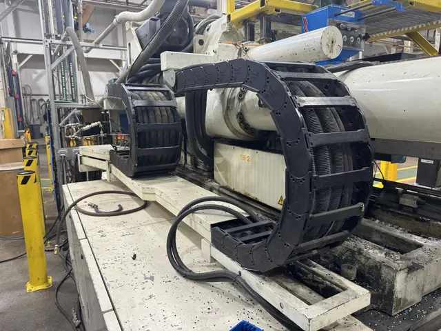 720 Ton, 119.4 oz., UBE #Ultima-UN720W/114E, horizontal injection molding machine, all electric, 2008 - Image 9