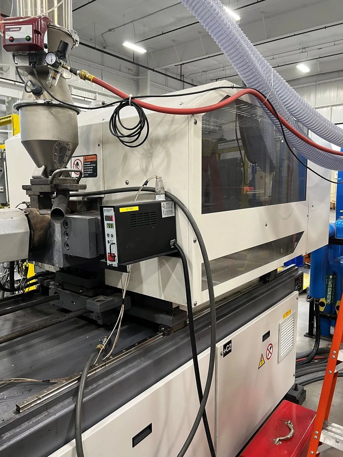 194 Ton, 6.4 oz., Krauss Maffei #KM180-380AX, horizontal injection molding machine, all electric, 2011 - Image 5