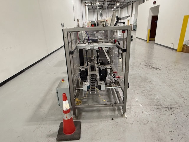 Combi #2EZHS ErgoPack, Up to 30 cases per minute, EZ Load walk-in 50" powered magazine, 2021 - Image 7
