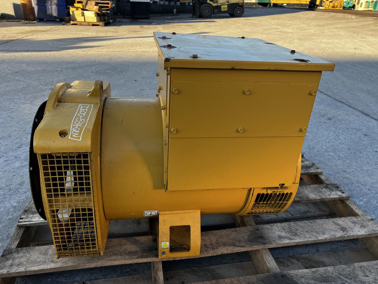 60 KW, Caterpillar #C4.4, Generator Head, sound attenuated enclosure 3, 11.5" Flywheel, 1 phase, 4-wire - Image 4