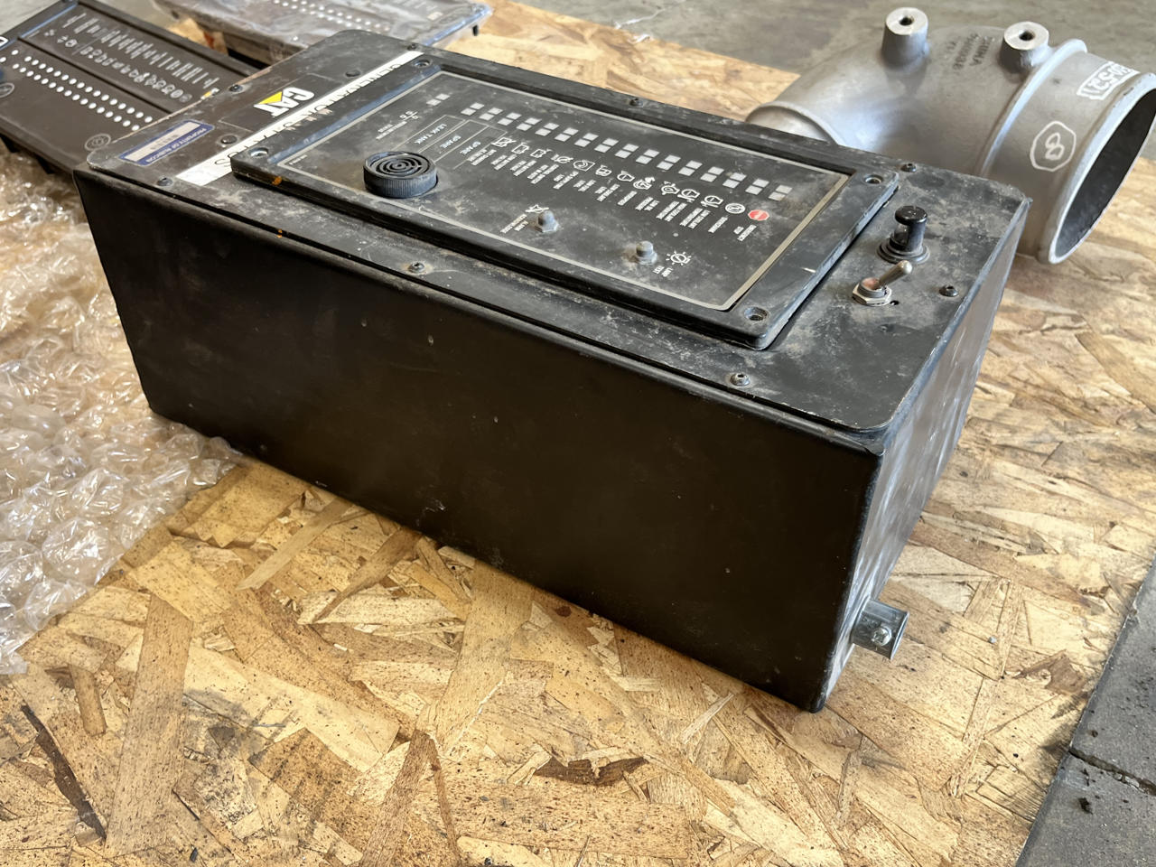 Caterpillar, Remote Annunciator for Generator Engine Monitoring - Image 7