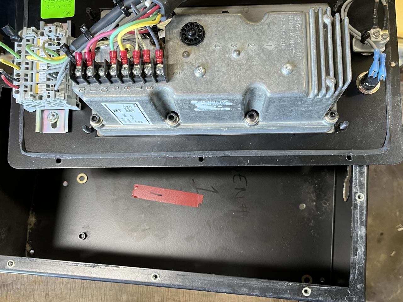 Caterpillar, Remote Annunciator for Generator Engine Monitoring, 24-32 VDC - Image 6