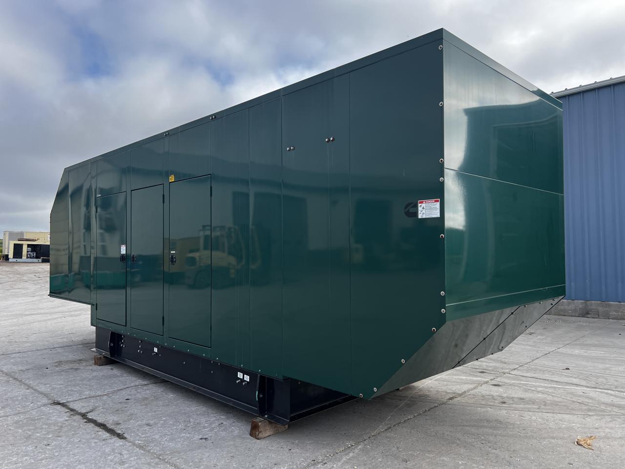 500 KW Cummins #GFGB, Natural gas generator set, 277/480 Volts, 114 hours, 770 HP @ 1800 RPM, GTA28 engine - Image 5
