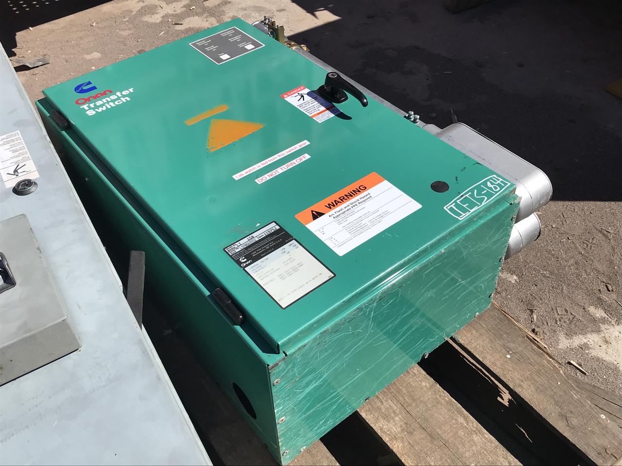 150 Amp. Cummins, Onan LT-150, automatic transfer switch, 480 Volts, 3-phase, 3-poles, 2001 - Image 4