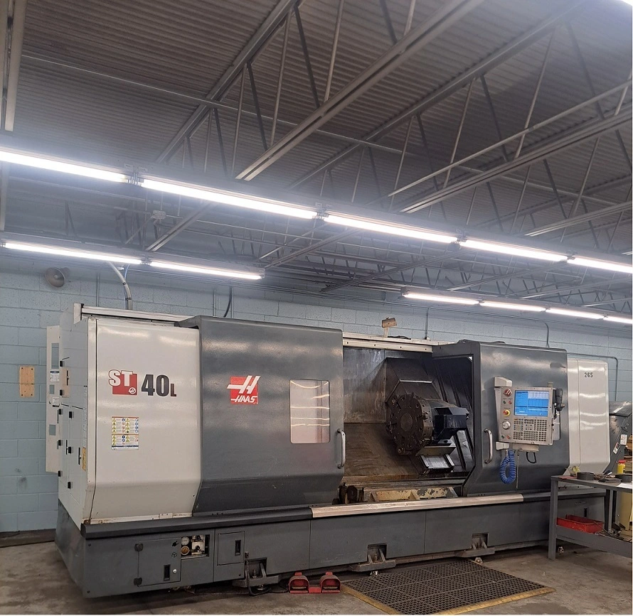 Haas #ST-40L, CNC lathe, 34.5" swing, 15" chuck, 4" bar, 25.5" dia., 80" lgth, 40 HP, 2400 RPM, tailstock - Image 2