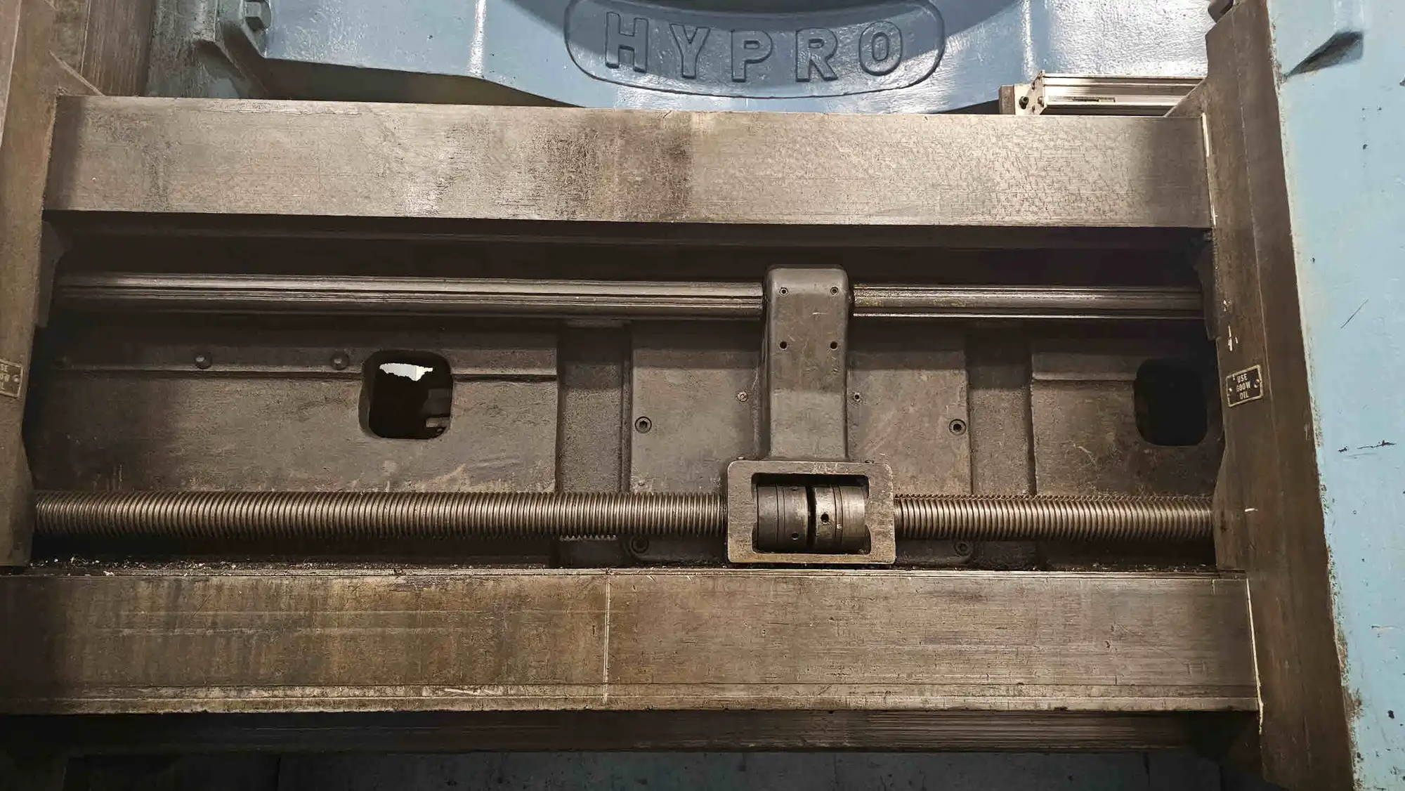 72" Cincinnati #Hypro, 79" sw, 72.5" 4-jaw chuck, 63" under rail, Heidenhain 2-Axis digital read out, pendant - Image 2