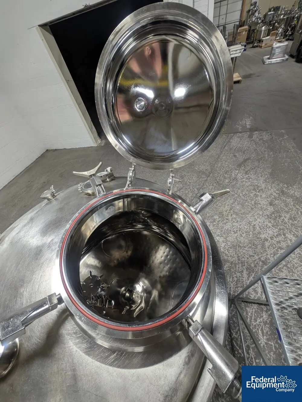 264 gallon Precision Stainless Reactor, 1000 Liter, 52" diameter x 23" straight side, 316L Stainless Steel - Image 8
