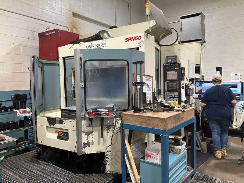 Niigata #SPN-50, CNC horizontal machining center, 60 automatic tool changer, 29.5" X, 29.5" Y, 29.5" Z, 12k - Image 6