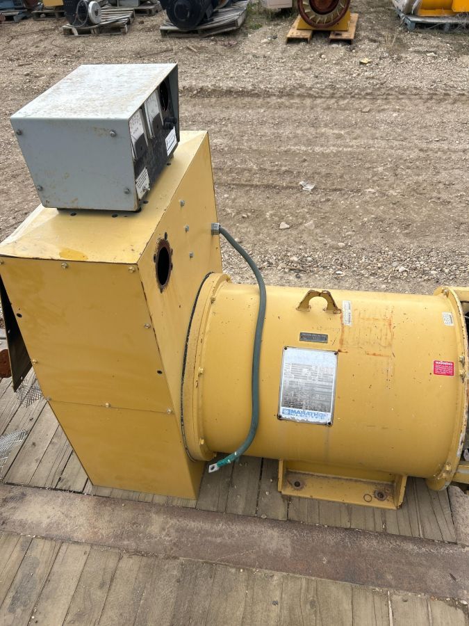 305 KW, 1800 RPM, Marathon #433RSL4019, Generator End, 3 phase, 381 kVA, 277/480 V - Image 4