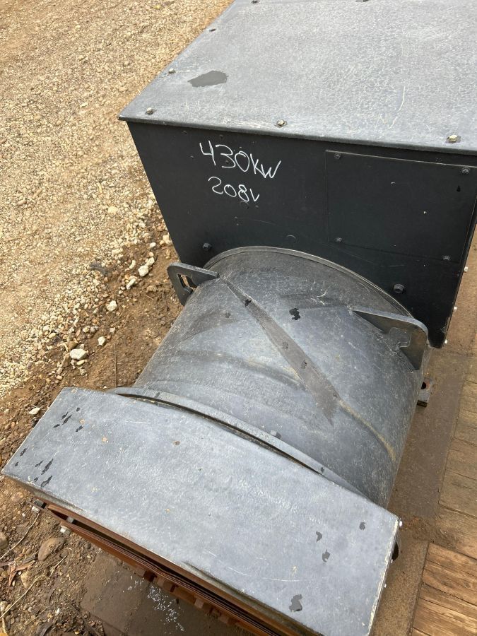 430 KW, 1800 RPM, Stamford, Generator End, 3 phase, 208 V - Image 2