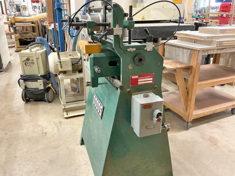 Dodds #SE-1, Dovetailer, 1-Spindle, 2.38" cut depth, 1.5"-15" work width, 0.38"-0.75" max thickness, 1.5 HP - Image 2