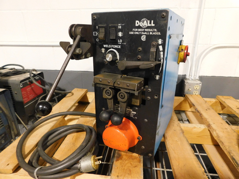 DoAll #DBW-15, Blade Welder - Image 1